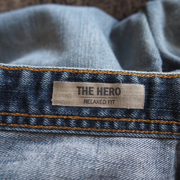 AG Adriano Goldschmied The Hero Relaxed Fit Jeans sz 36x34 - Picture 8 of 10